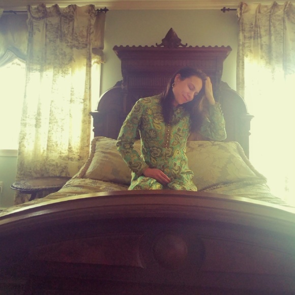 Meet your Posher, Jen - Picture 3 of 3